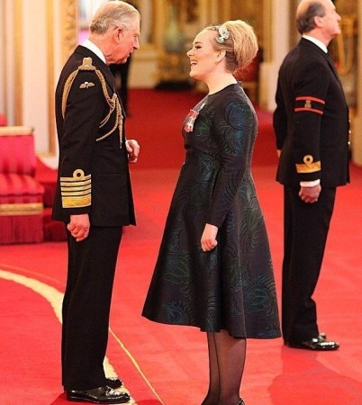 阿黛尔3年不出新碟 仍赚3亿元版权费