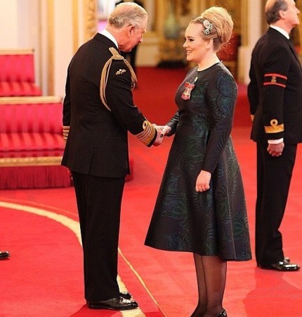 阿黛尔3年不出新碟 仍赚3亿元版权费