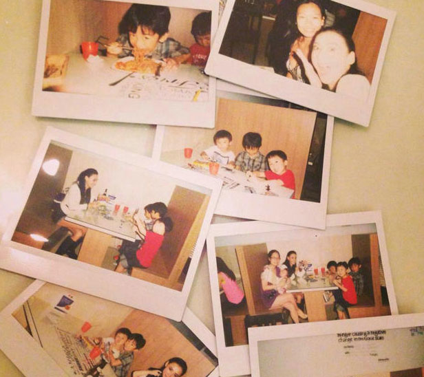 张柏芝带两子吃饭 淡妆上阵遭身边粉丝抢镜