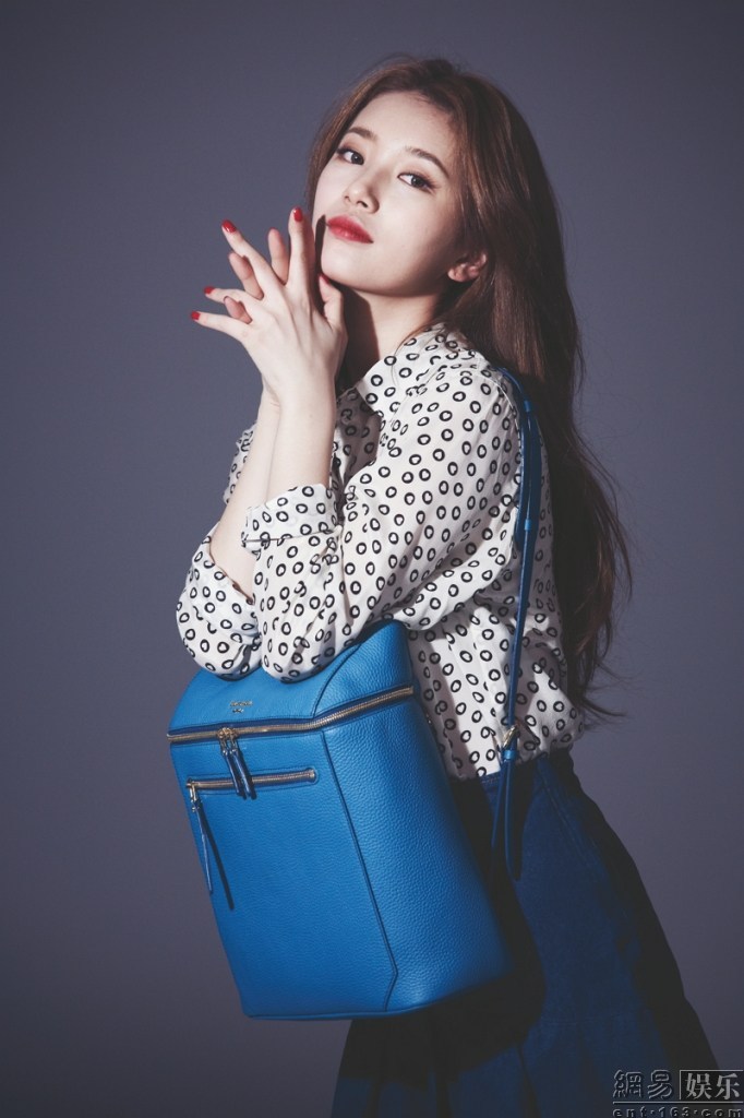 秀智拍写真秀热舞