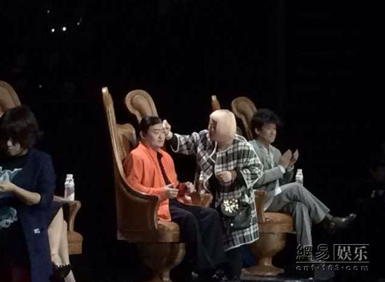 《好歌曲》现场。