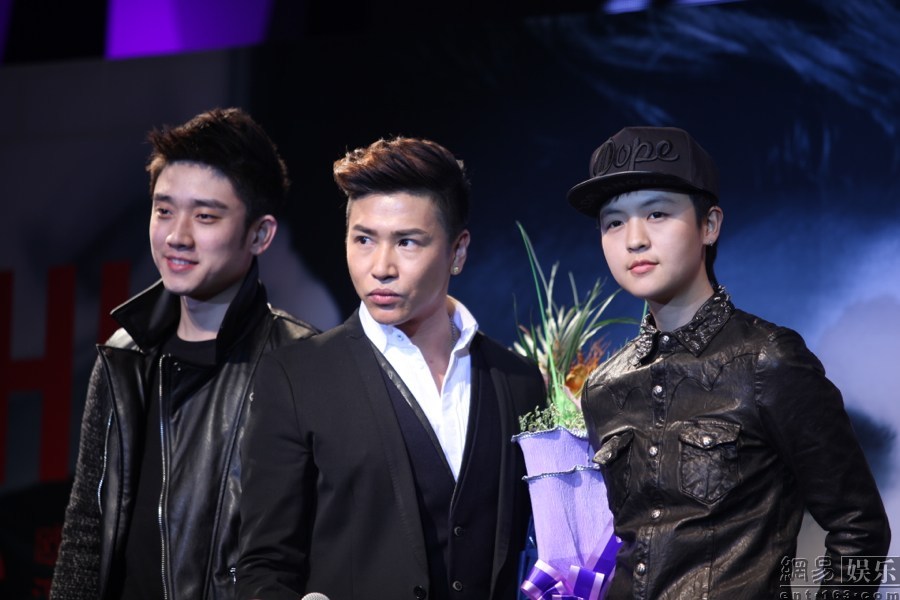 欧汉声蛰伏18年发行首张同名专辑