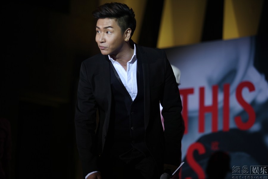 欧汉声蛰伏18年发行首张同名专辑