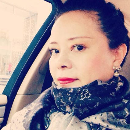 孙俪妈妈生活照