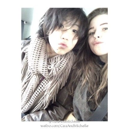 窦靖童与混血女友亲密照曝光