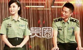 2009年,凤凰传奇被二炮文工团特招入伍
