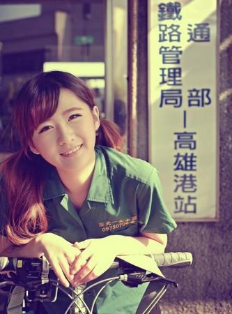 台正妹高材生李思嫺爆红