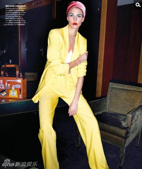 王妃、顶级超模肯德拉-斯皮尔斯登上泰国版《Vogue》杂志5月刊封面