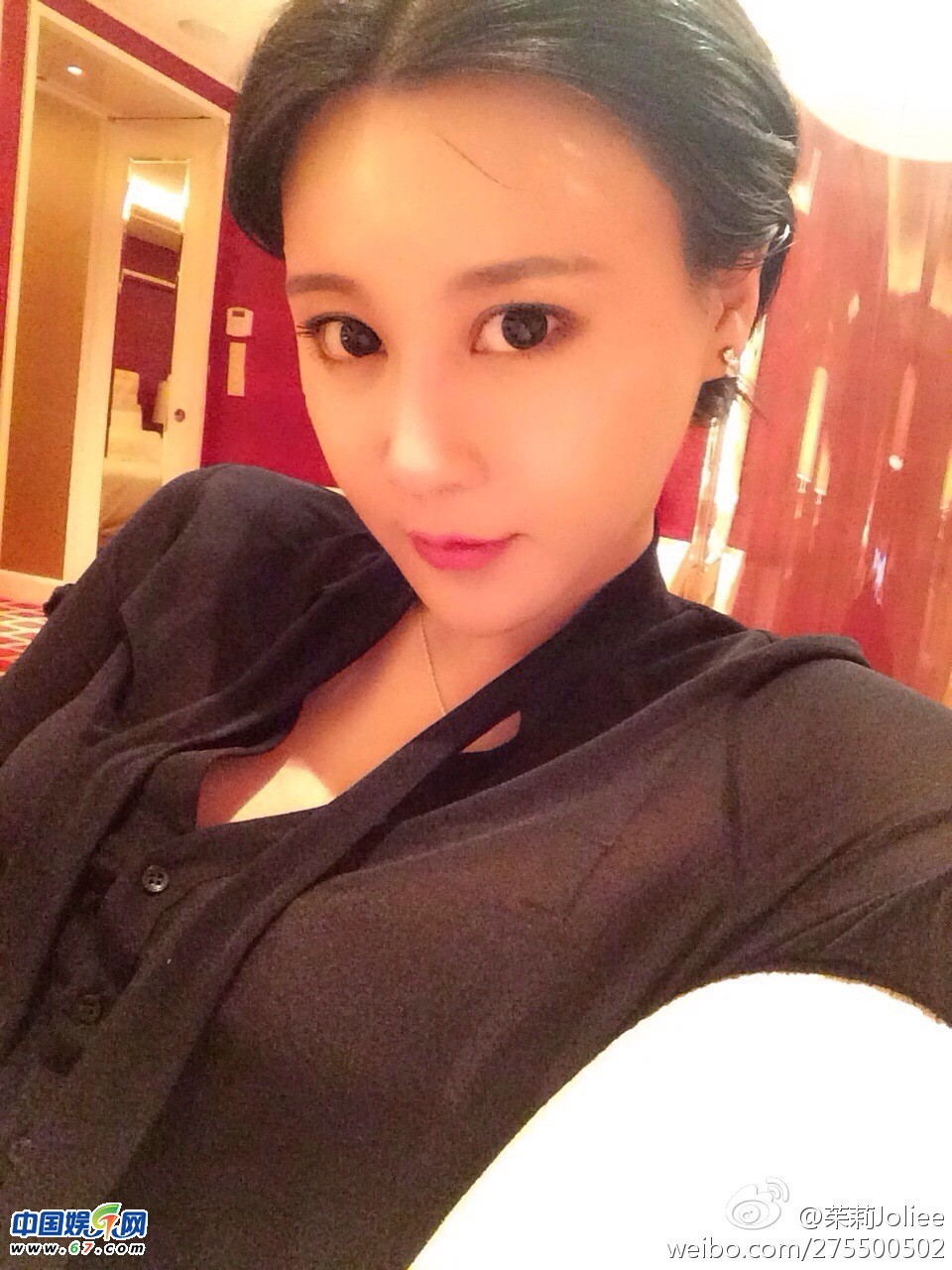 北师大校花樊玲香艳私照 巨乳童颜晒出浴裸照