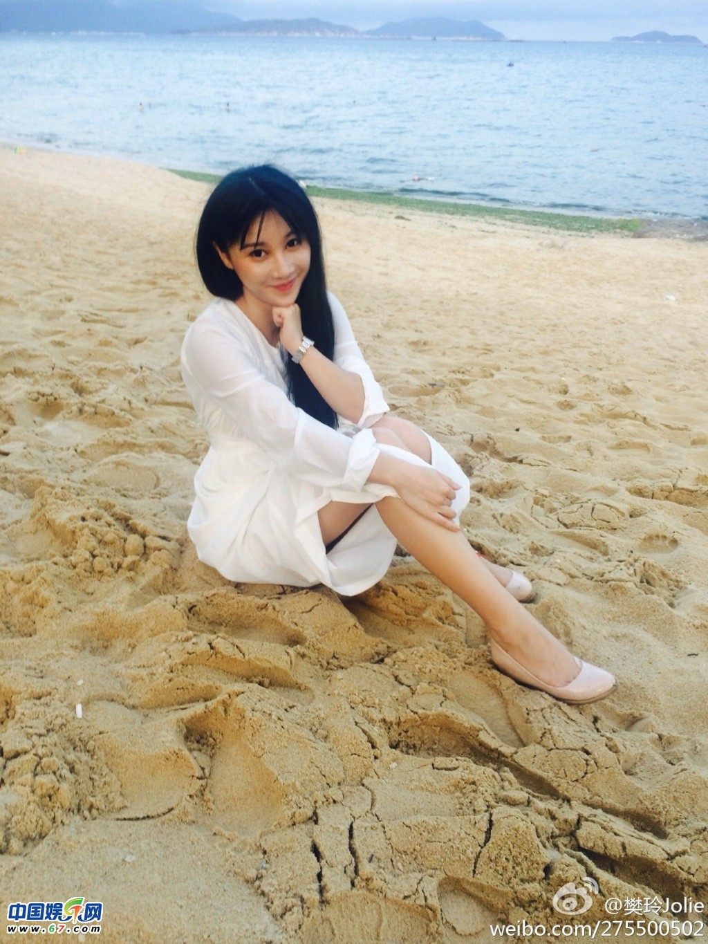 北师大校花樊玲香艳私照 巨乳童颜晒出浴裸照