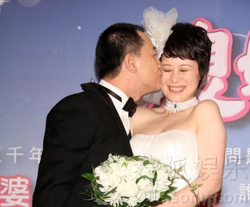 海清老公任银行高管低调做人身份成谜 海清一家三口照首曝光(组图)【4】