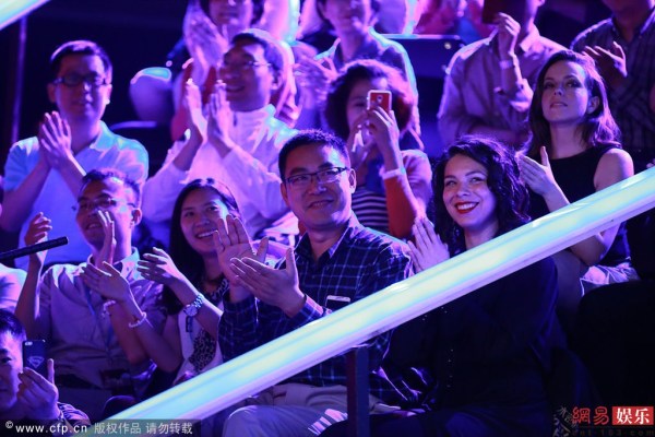 海清录制节目老公助阵