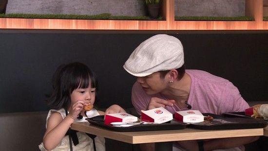 辰亦儒和neinei。