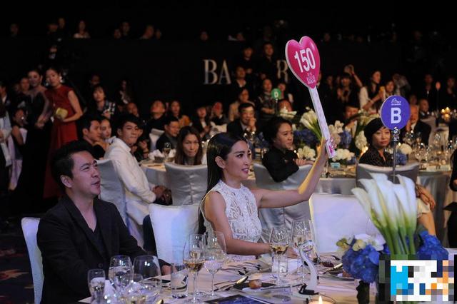 叶一茜刘诗诗范冰冰 2013惊艳透视裙吸睛的女星