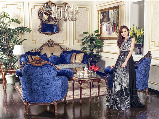  叶一茜时尚大片秀身材 轻松驾驭多种风格 