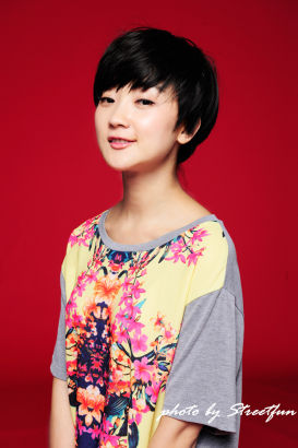 张瑶夏日风写真浅笑清甜可人