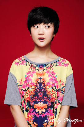 张瑶夏日风写真浅笑清甜可人