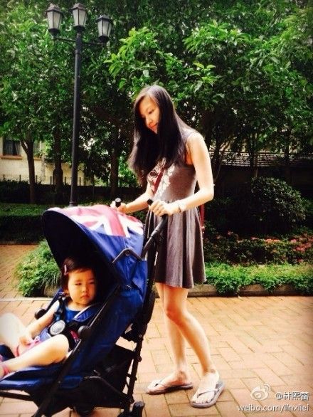 生下两个女儿的林熙蕾被赞逆生长