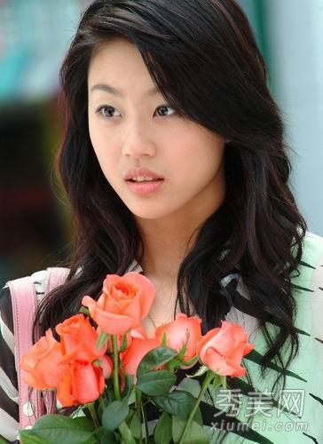 阿娇章子怡刘亦菲 惨遭成龙父子潜规则的女星 阿娇章子怡刘亦菲 惨遭成龙父子潜规则的女星