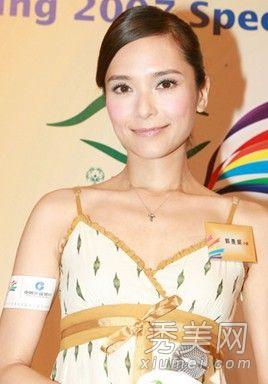 阿娇章子怡刘亦菲 惨遭成龙父子潜规则的女星 阿娇章子怡刘亦菲 惨遭成龙父子潜规则的女星