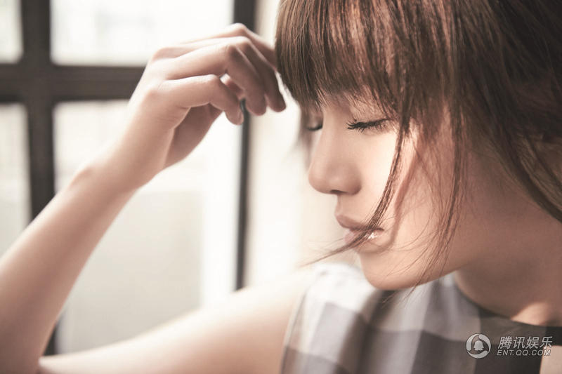 陈妍希美照大翻身 戏谑自嘲“想当女神经”