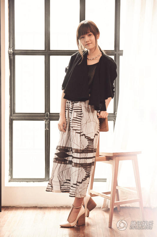 陈妍希美照大翻身 戏谑自嘲“想当女神经”