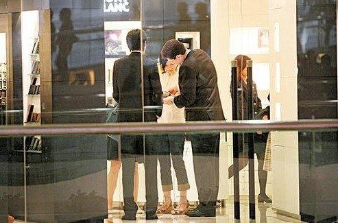 揭秘女星“惯三”史:蒋勤勤被斥曾当小三