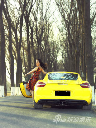 孙茜气质优雅迷人