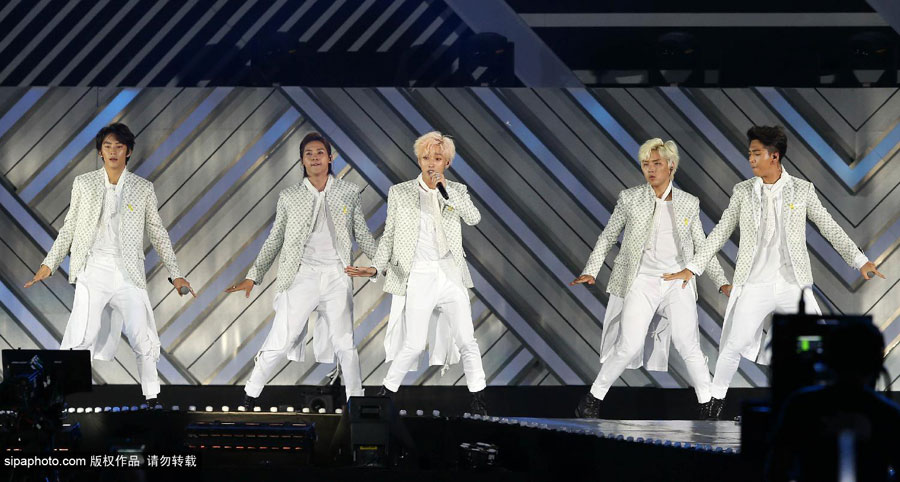 少女时代、EXO飙歌 T-ara、Girl's Day比拼热舞