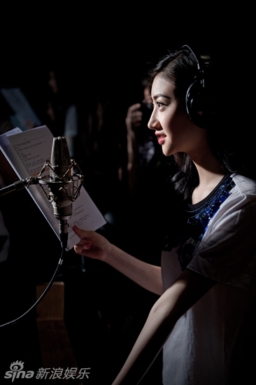 景甜献配音处女秀