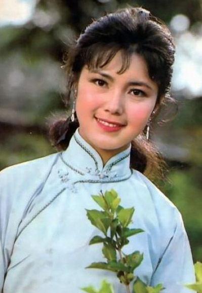 揭80年代纯美女星情史:孙俪姨奶胡慧中曾嫁黑道大佬
