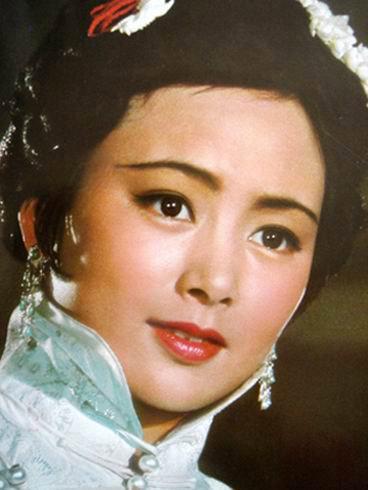 揭80年代纯美女星情史:孙俪姨奶胡慧中曾嫁黑道大佬