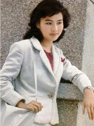 赵娜曾因感情问题扔掉当时在八一厂的“铁饭碗”