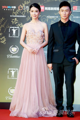 “龙女郎”姚星彤