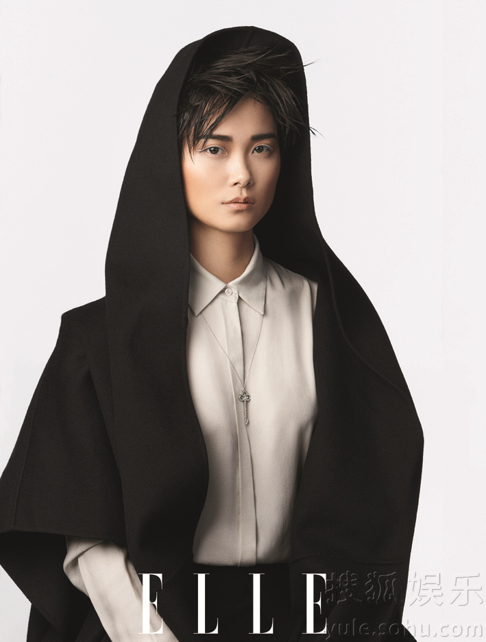     李宇春魅惑封面大片曝光 动静皆宜低调奢华