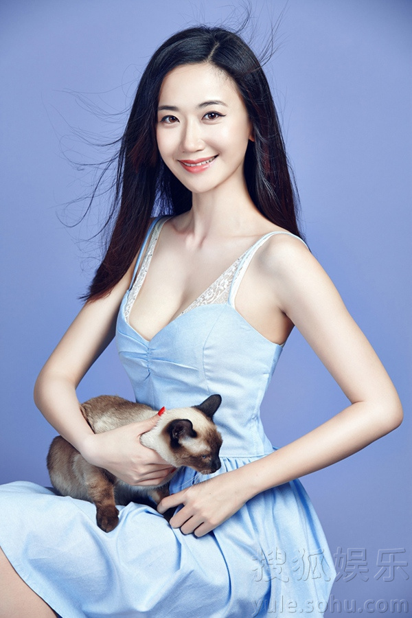     司珂华携喵星人出镜 温情大片演绎爱宠情缘
