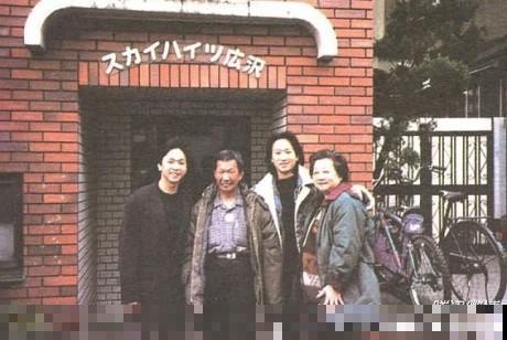 黄家驹逝世二十一周年 海量旧照回顾其成长轨迹