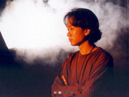 黄家驹逝世二十一周年 海量旧照回顾其成长轨迹