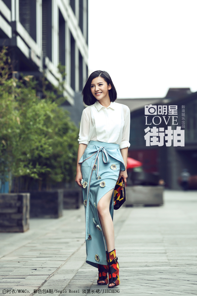 杨子姗短发帅出质感诠释多维度美 