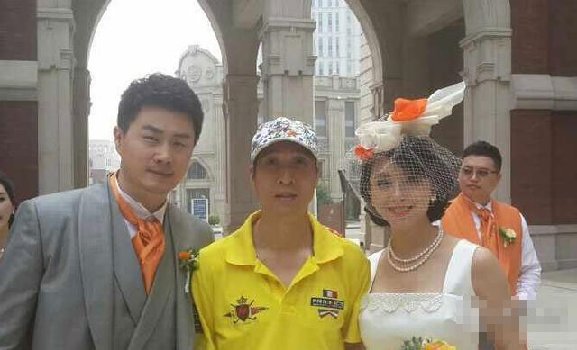 演员黄小蕾与老公38天闪婚 张国立当证婚人