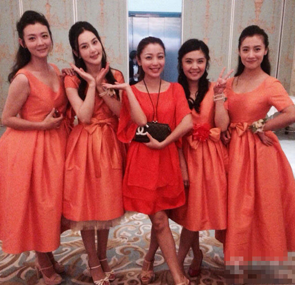 演员黄小蕾与老公38天闪婚 张国立当证婚人