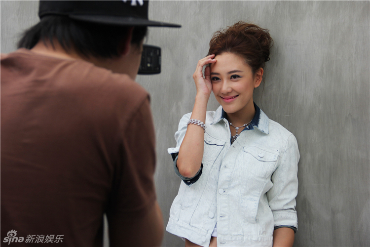     应采儿鬼马不变酷辣更足