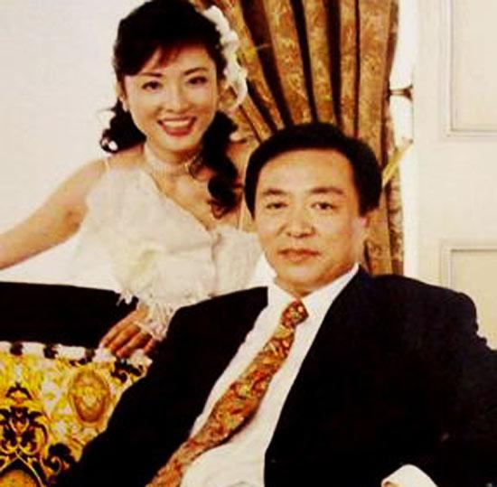 娱乐圈的美女与野兽 林青霞获夫赠皇宫