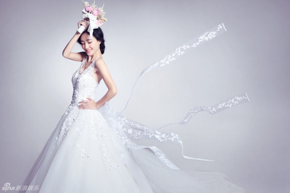     王丽坤纯净优雅