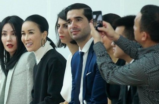 王菲那英同场搞怪热聊 “涉毒天后”被证子虚乌有