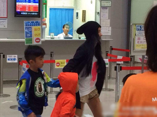 张柏芝笑容明朗