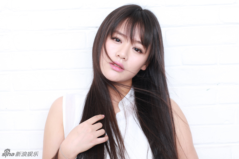     马思纯清纯可人