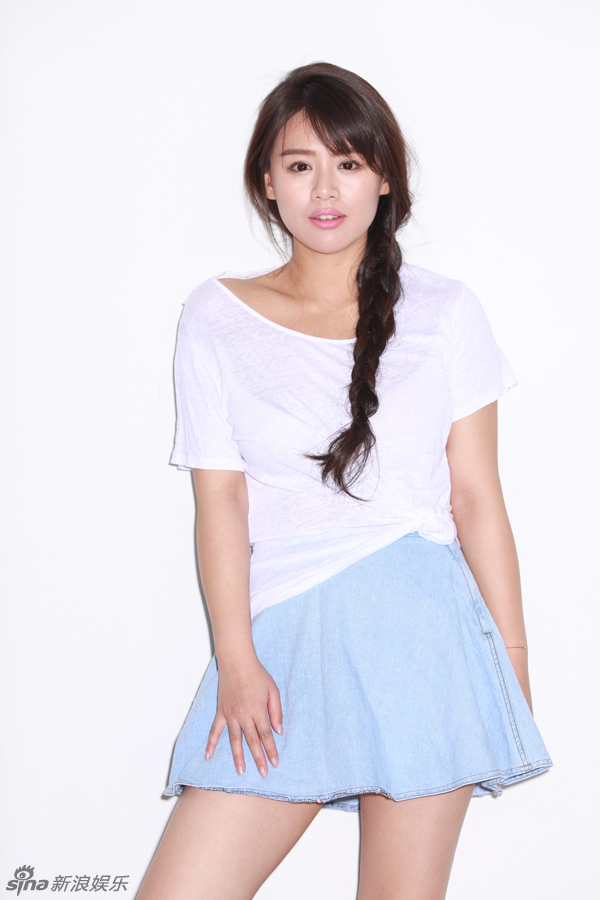     马思纯清纯可人