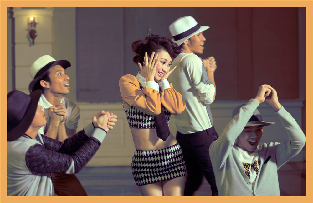 柳岩携《男神》华丽回归乐坛 夏日正能量