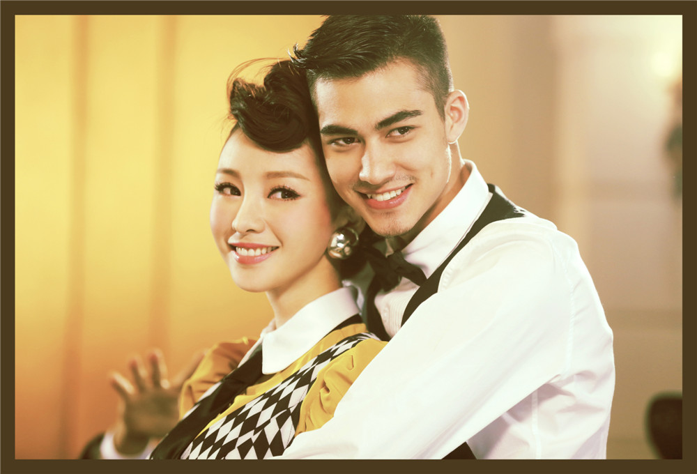 柳岩携《男神》华丽回归乐坛 夏日正能量